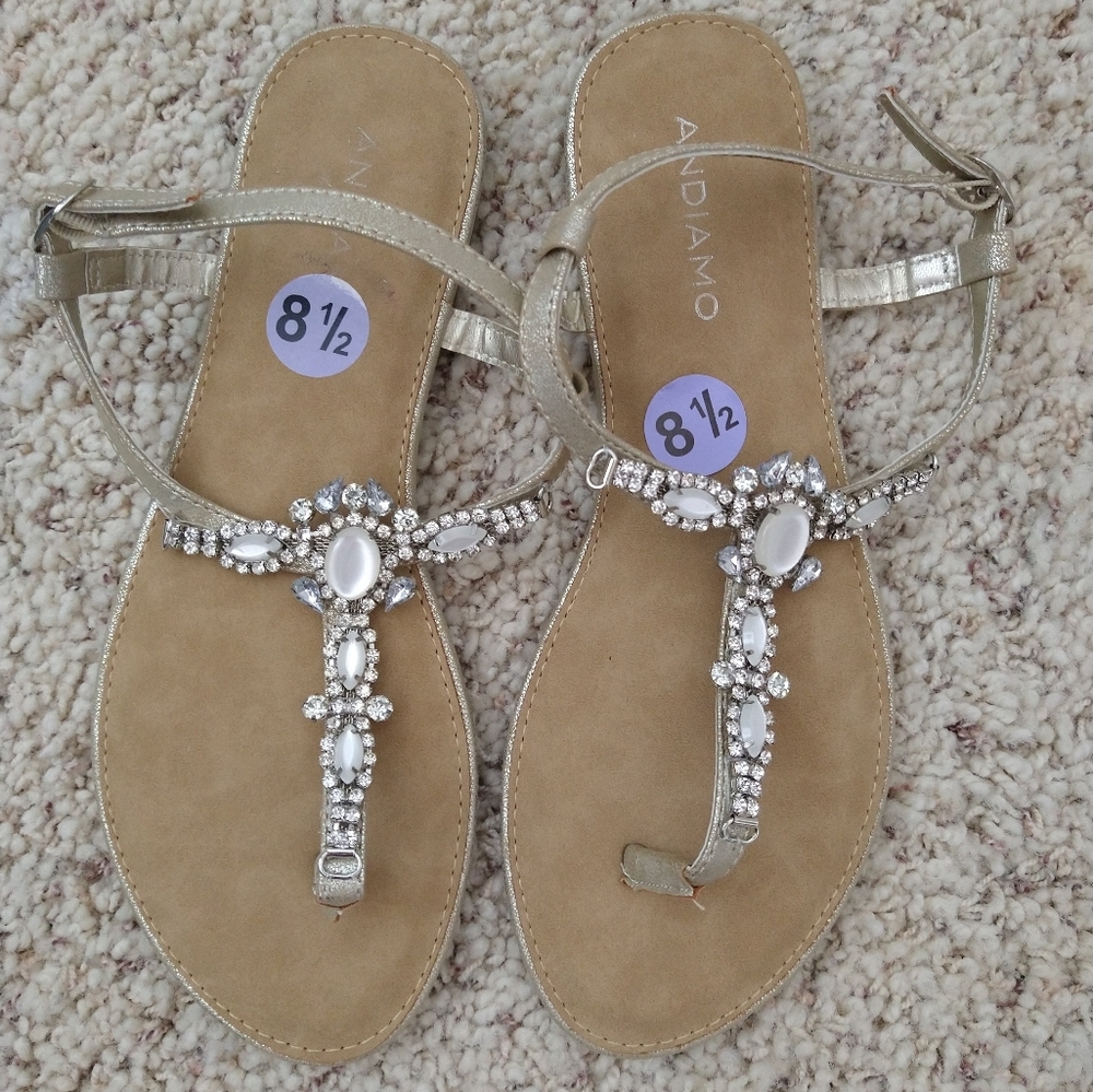 Andiamo Rhinestone Thong Sandal 8.5 NEW - Picture 2 of 7
